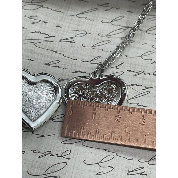 Heart SILVER BUNNY RABBIT Locket Necklace JEWELRY Pendant PHOTO Picture CAMEO - Picture 9 of 12